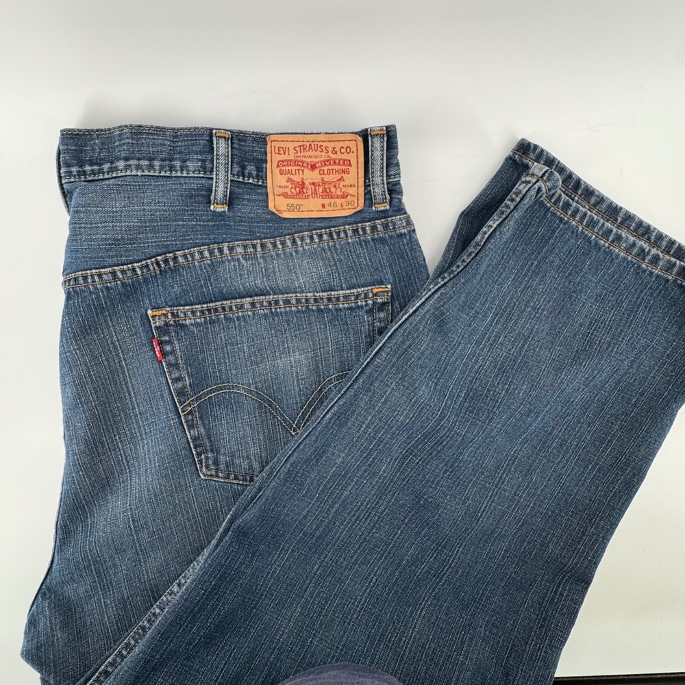Levis 550 Relaxed Fit Jeans Mens 46x30 Medium Wash Blue Denim Straight 015502765